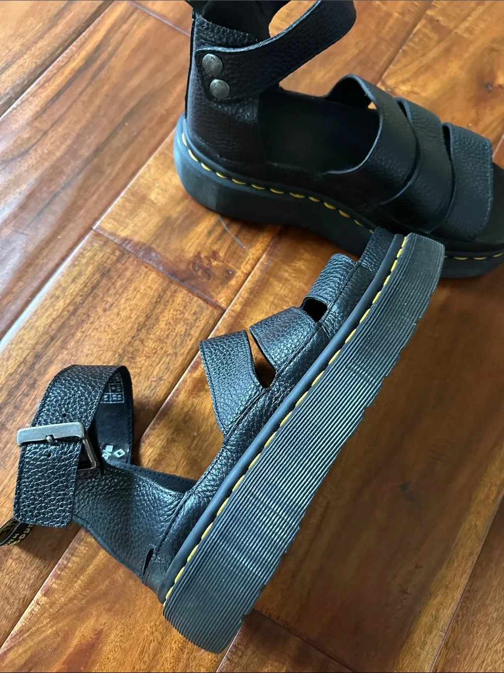 Dr. Martens read ⬇️⬇️⬇️⬇️⬇️